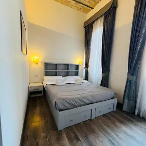 2* Affittacamere Laterani Dfm