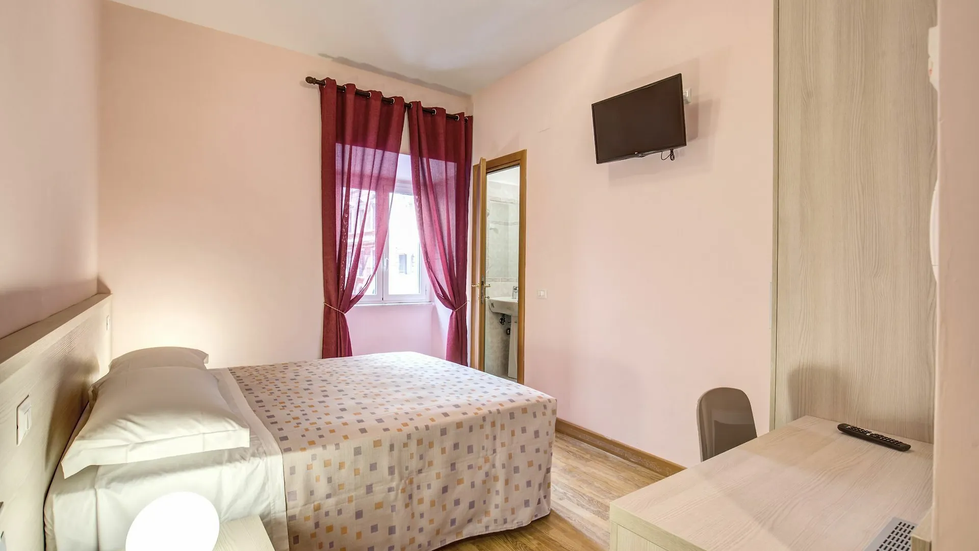 Hotel Nuova Monaco Rome 0*,  Italy